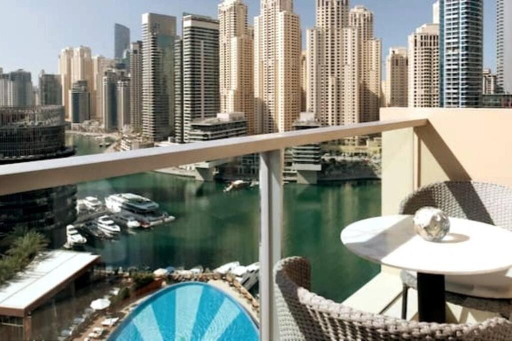 Jw Marriott Hotel Marina Residence Dubai Exterior photo